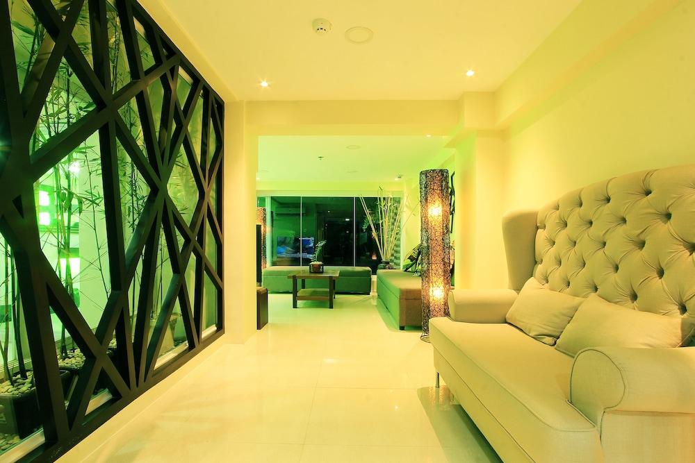 Emerald Boutique Hotel Legazpi Exterior photo